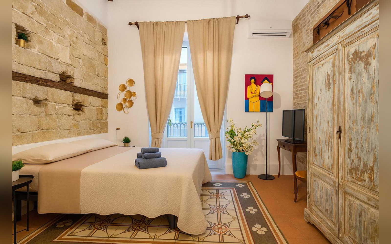 Le Residenze dell'Alloro — 7 appartamenti nel centro storico di Palermo, 